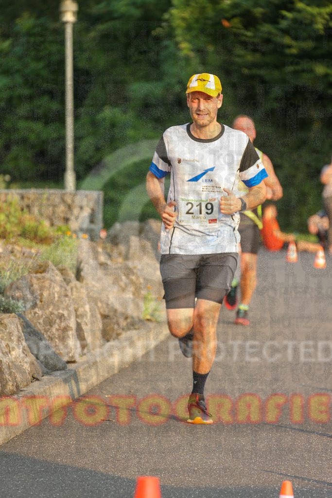 240802_1935_EX1_6597 | Sportfotografie im Rhein-Sieg Kreis, Köln, Bonn, NRW, Rheinland Pfalz, Hessen, etc. Unser Tätigkeitsfeld umfasst den Laufsport vom Volkslauf über den Marathon, Duathlon, Triathon bis zum Ultralauf wie Kölnpfad Ultra oder Schindertrail.