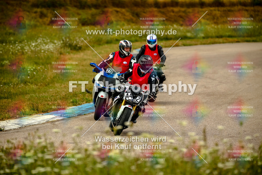 Chambley Juli-0934 | Hier findet Ihr Bilder von Touristenfahrten auf der Nürburgring Nordschleife oder von anderen Veranstaltungen die ich besucht habe. Viel Spass beim Durch Schauen 