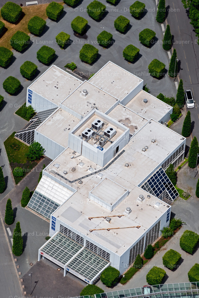 4030798 | LAATZEN 02.06.2020 Ausstellungsgelände und Messehallen der " Messegelände Hannover " in Laatzen im Bundesland Niedersachsen, Deutschland. Weiterführende Informationen bei: Deutsche Messe. // Exhibition grounds and exhibition halls of the " Messegelaende Hannover " in Laatzen in the state Lower Saxony, Germany. Further information at: Deutsche Messe. Foto: Gerhard Launer