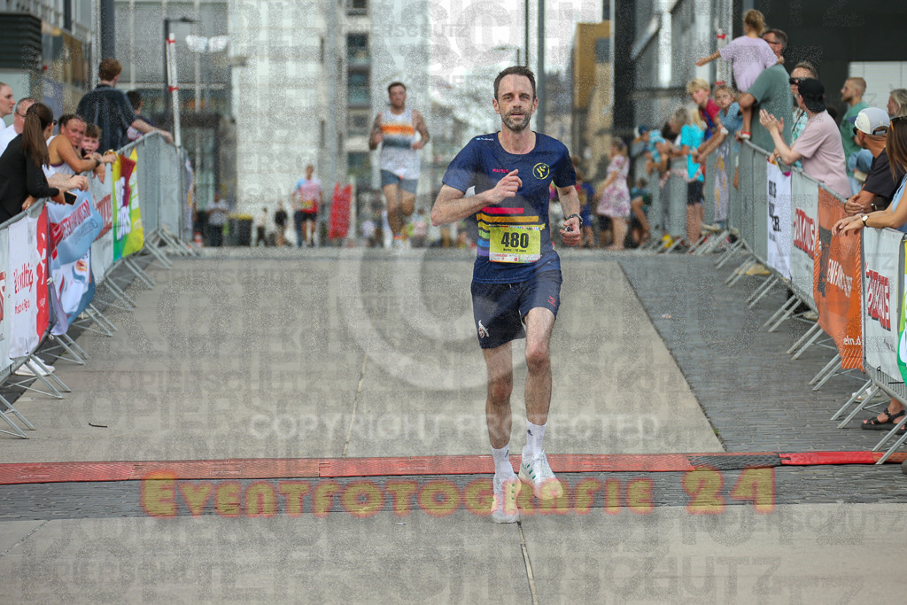 250920_1518_EX1_8835 | Sportfotografie im Rhein-Sieg Kreis, Köln, Bonn, NRW, Rheinland Pfalz, Hessen, etc. Unser Tätigkeitsfeld umfasst den Laufsport vom Volkslauf über den Marathon, Duathlon, Triathon bis zum Ultralauf wie Kölnpfad Ultra oder Schindertrail.