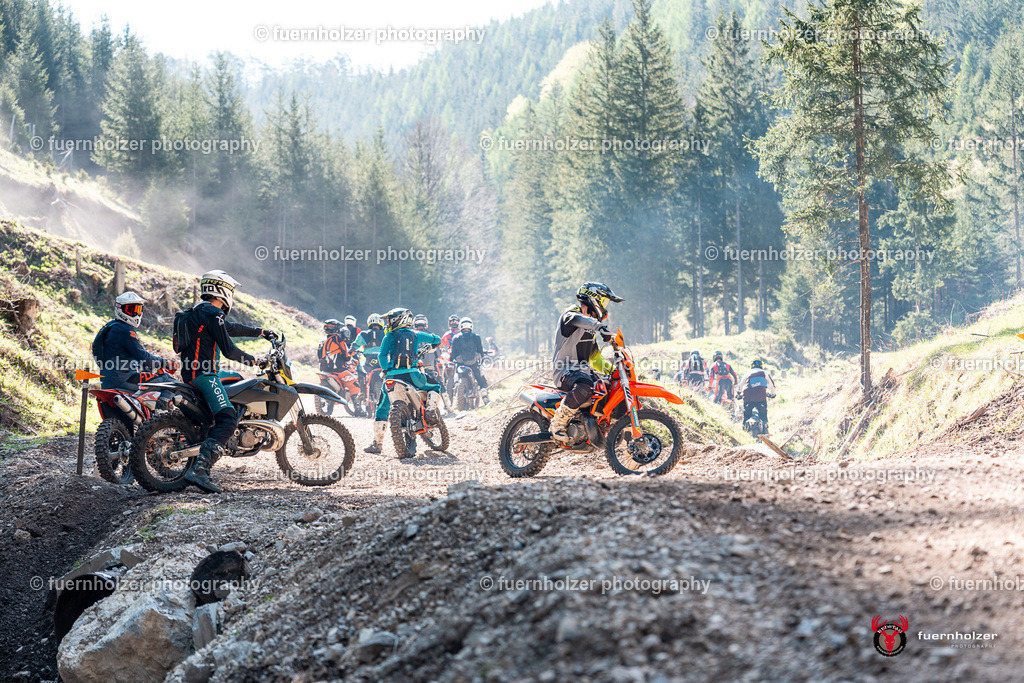 fuernholzer_250501-C1-156 | Fotografische Impressionen von der Red Stag Enduro Extreme by fuernholzer-photography.com. Endurosport in Österreich fotografisch festgehalten von fuernholzer. Auftragsfotografie für Private, Gewerbefotos und Industriefotografie. Eventfotografie, Sportfotografie und Motorsportfotografie. Anbieter von Fotoworkshops, Fototraining, fotografischen Vorträgen und Fotoseminaren.