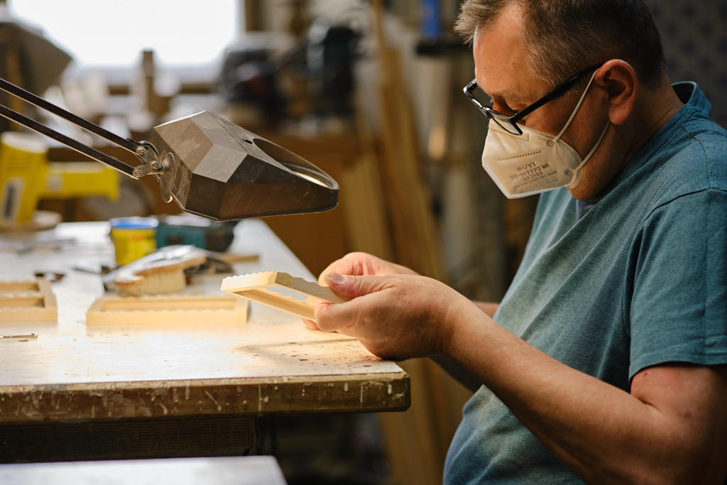 Bühlmayer Hofvergolder | WIen, Austria - April 29, 2025; C. Bühlmayer - K.u.K. Hofvergolder. - Realisiert mit Pictrs.com