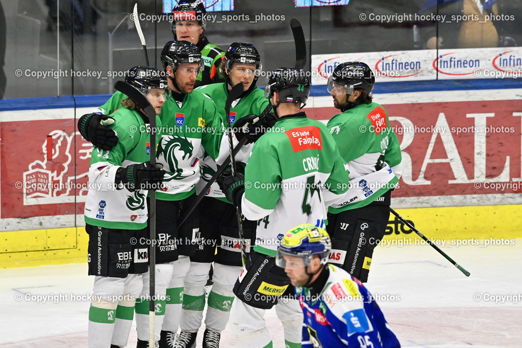 EC IDM WÄRMEPUMPEN VSV vs. Olimpija Ljubljana | Jubel Olimpija Ljubljana, EC IDM WÄRMEPUMPEN VSV vs. Olimpija Ljubljana, EC IDM WÄRMEPUMPEN VSV vs. Olimpija Ljubljana am 01.02.2026 in Villach (Stadthalle Villach), Austria, (Photo by Bernd Stefan)