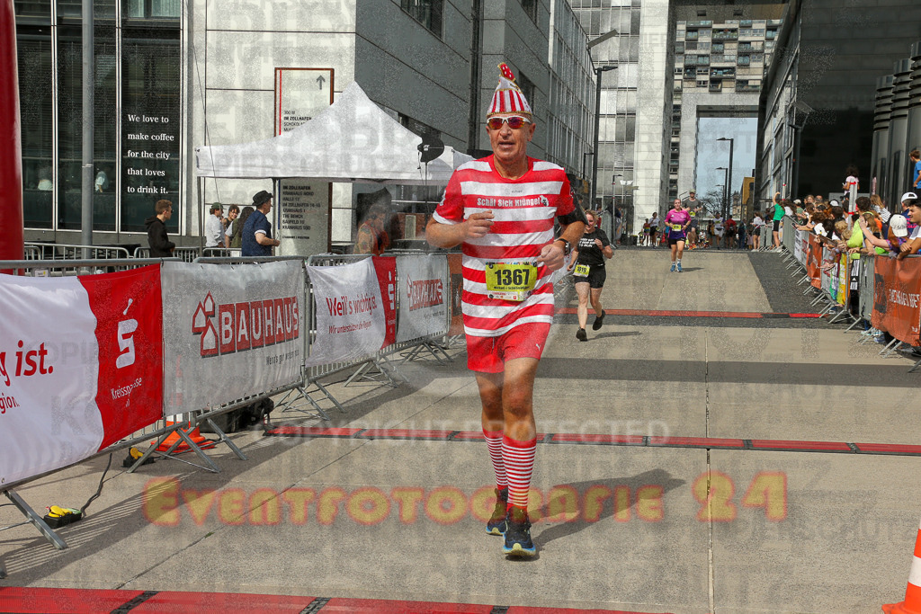 250920_1329_EX1_4987 | Sportfotografie im Rhein-Sieg Kreis, Köln, Bonn, NRW, Rheinland Pfalz, Hessen, etc. Unser Tätigkeitsfeld umfasst den Laufsport vom Volkslauf über den Marathon, Duathlon, Triathon bis zum Ultralauf wie Kölnpfad Ultra oder Schindertrail.