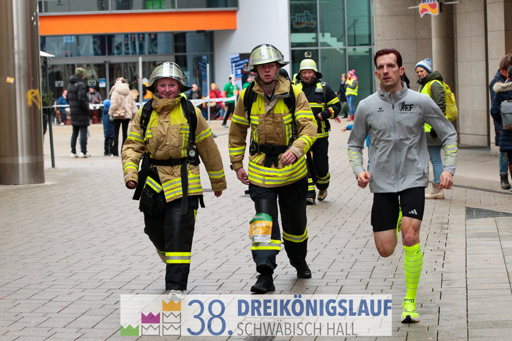 5km Roewisch Wohnbau Cup | 3 Koenigslauf 2024 5km Roewisch Wohnbau Cup - Realisiert mit Pictrs.com