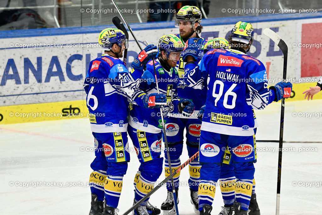 EC IDM Wärmepumpen VSV vs. Hydro Fehervar AV19  | #16 HANCOCK Kevin EC VSV, #46 WALL Alex EC VSV, #8 Rebernig Maximilian EC VSV, Jubel EC VSV Mannschaft, #96 HOLWAY Patrick EC VSV, EC IDM Wärmepumpen VSV vs. Hydro Fehervar AV19 , EC IDM Wärmepumpen VSV vs. Hydro Fehervar AV19  am 01.01.2025 in Villach (Stadthalle Villach), Austria, (Photo by Bernd Stefan)