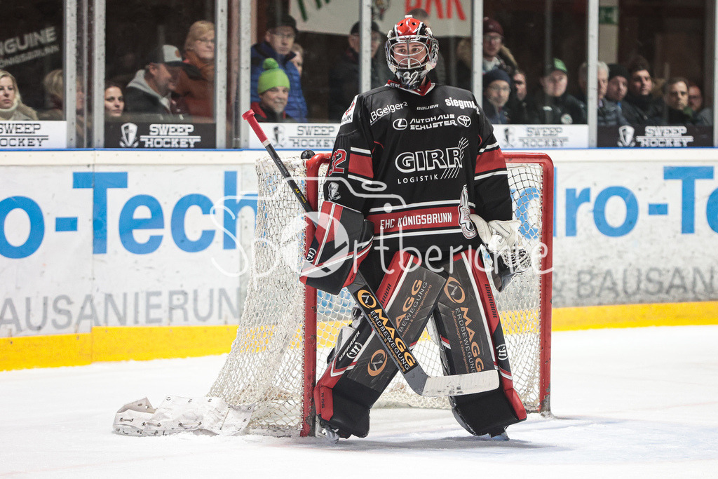 EHC Königsbrunn - TEV Miesbach | EHC Keeper Stefan VAJS (EHC #32) in seinem Tor