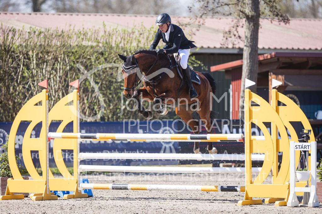 250408_Mühlen_SprPf-L-378 | Deine schönsten Turniermomente als professionelle Fotos! Entdecke hochwertige Pferdesport-Fotografie im Online-Shop. Jetzt Fotos finden & bestellen!