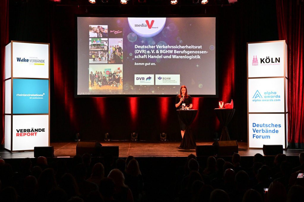 0227Media_V_Award_2025_Foto_Stefan_Wernz | Fotograf Köln - Realisiert mit Pictrs.com