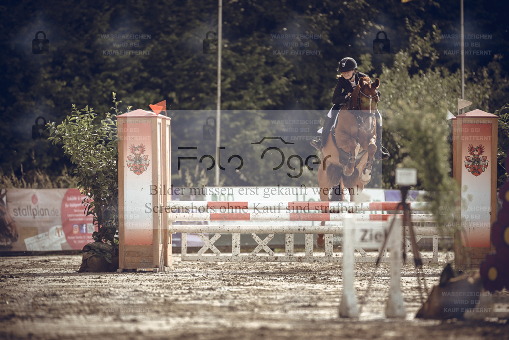 20240531-DOS_9274 | Entdecke hochwertige Reitturnierfotos von Foto Oger. Professionell, emotional und authentisch – jetzt Lieblingsmomente im Shop bestellen. - Realisiert mit Pictrs.com