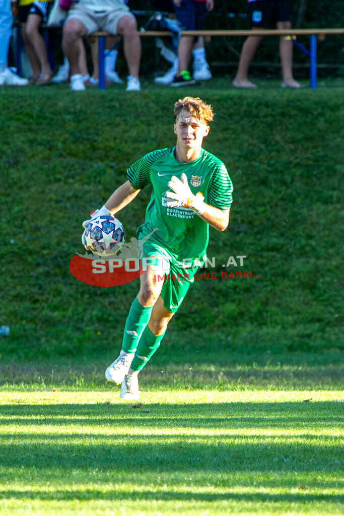Kärntner Liga | Kärntner Liga ATUS Ferlach - ASKÖ Köttmannsdorf am 02.09.2023 in Ferlach
(Sportplatz), Austria, (Photo by Ernst Krawagner sport-fan.at) - Realisiert mit Pictrs.com