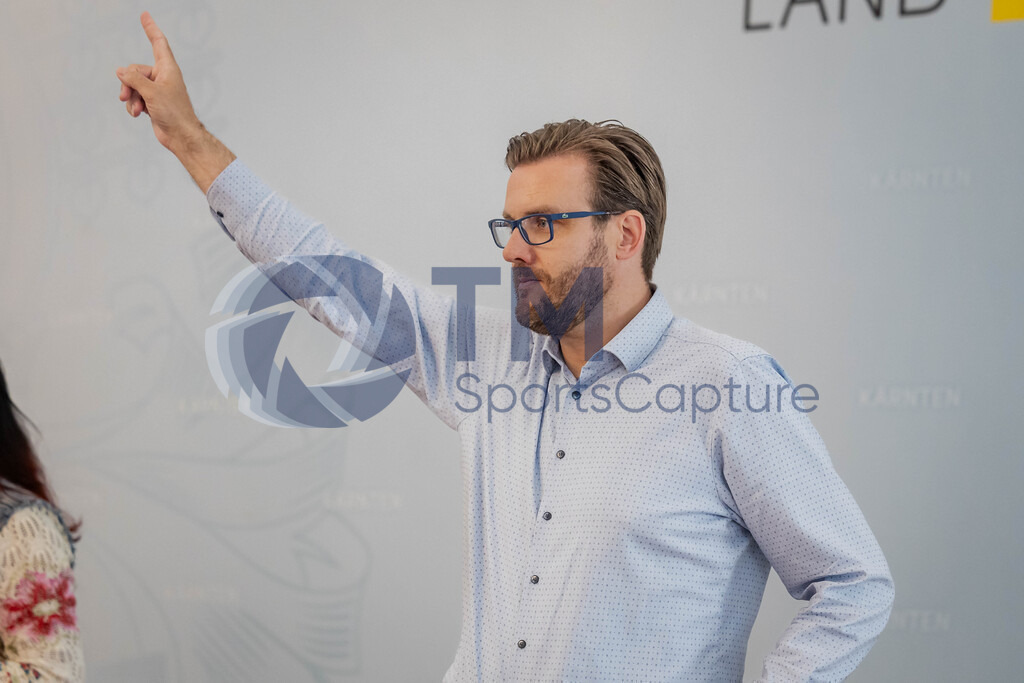 TM-20250605-0037 | Pressetermin mit Landesrätin Sara Schaar, Fachreferent für Jugend Joachim Zmölnig, der Dreikönigsaktion und Katholischen Jungschar.Spiegelsaal, Klagenfurt, Österreich.Copyright: TM Sportscapture/Matthias Trinkl