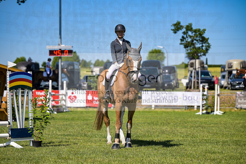 Reitturnier Voxtrup | Entdecke hochwertige Reitturnierfotos von Foto Oger. Professionell, emotional und authentisch – jetzt Lieblingsmomente im Shop bestellen.Deutschlandweite Turnierfotografie. - Realisiert mit Pictrs.com