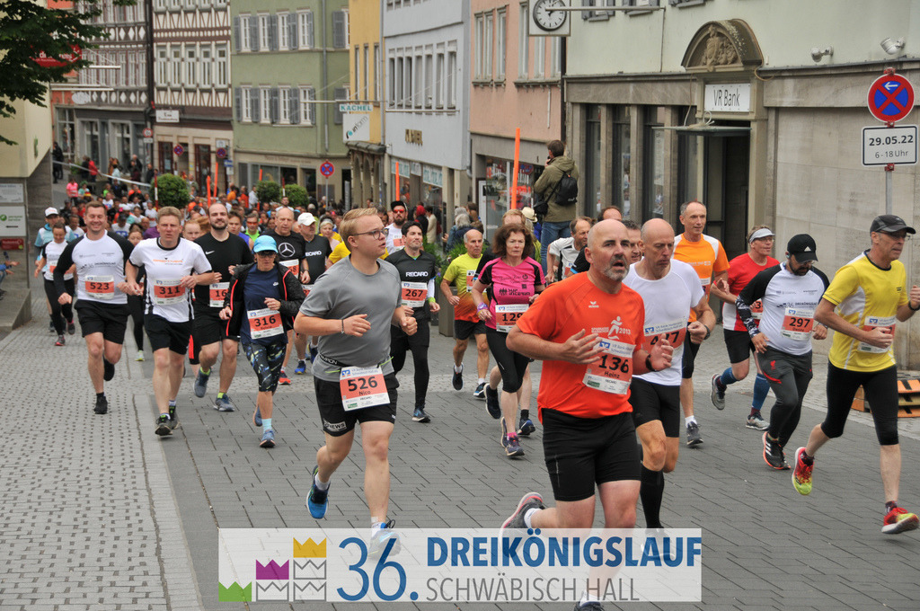 VR Bank Hauptlauf 10km | 3königslauf 2022 VR Bank Hauptlauf - Realisiert mit Pictrs.com