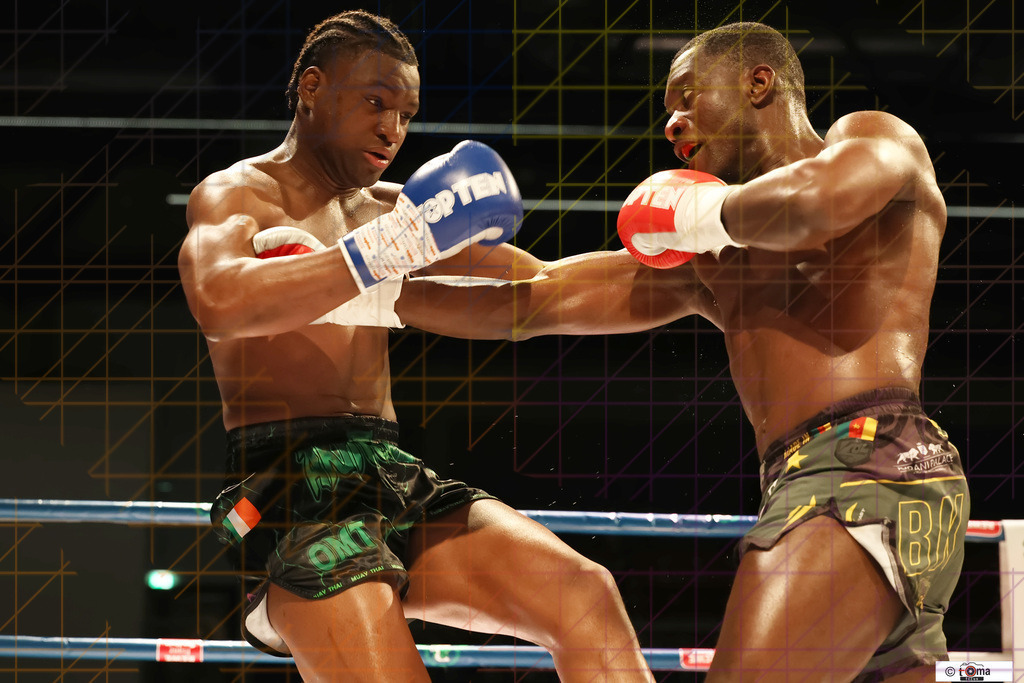 Finale Akingbade vs Kombou 25.04.2026 tomafocus Tb00165 | professionelle Sport- und Eventfotografie von Tomafocus – dynamische Bilder, emotionale Momente und hochwertige Aufnahmen für jeden Anlass. - Realisiert mit Pictrs.com