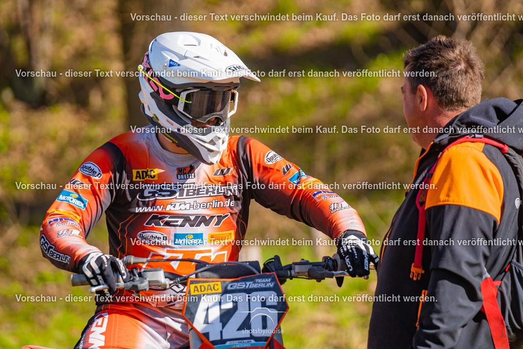 20260406_MSCHänchen-0233 | Sportfotografin aus Berlin-Brandenburg mit Fokus auf Motocross. Ich halte deine sportliche Leistung und echte Emotionen auf und neben der Strecke professionell fest. Entdecke die Fotos von deinem Rennen und bestelle sie direkt hier im Shop.