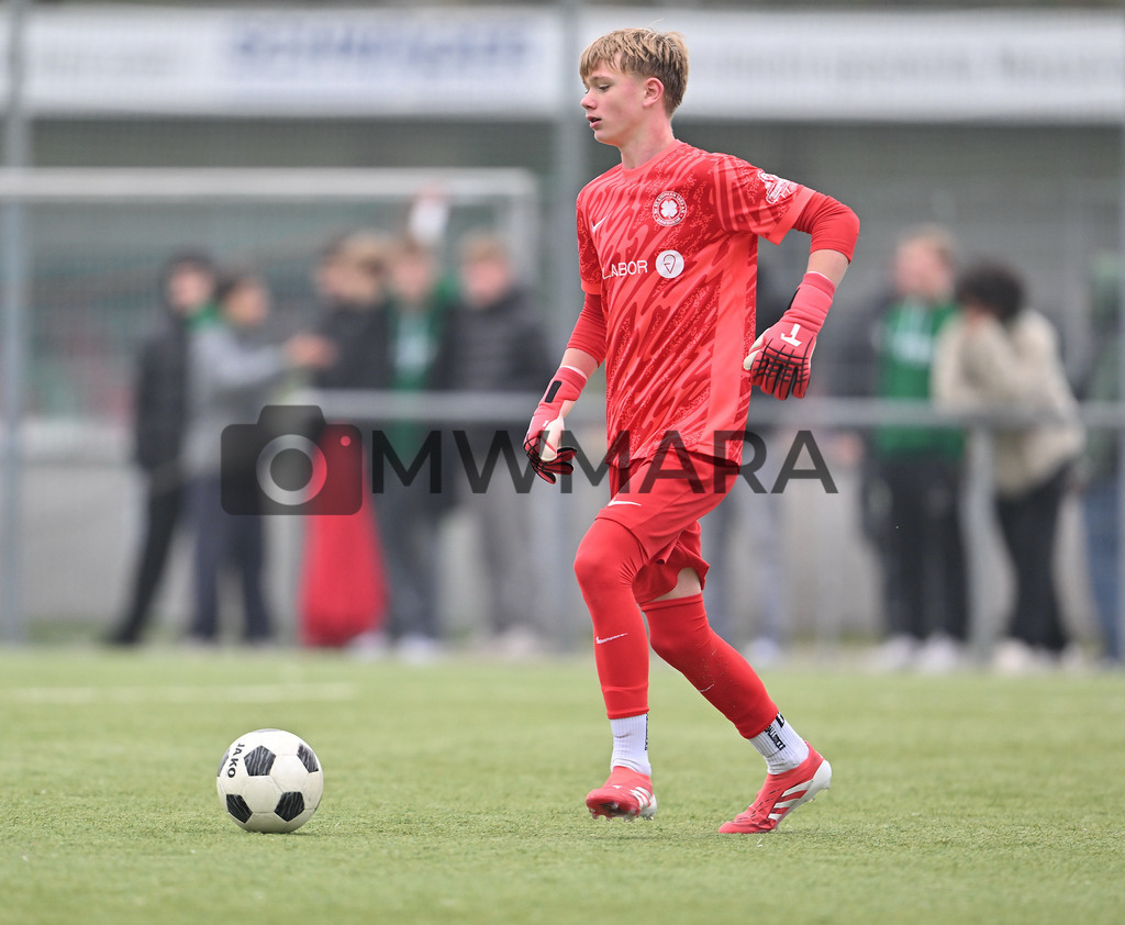 Fussball I Herren I Saison 2025-2026 I Bundesliga I 6. Spieltag I Eintracht Frankfurt - FC Bayern München  | MWMARA - Realisiert mit Pictrs.com