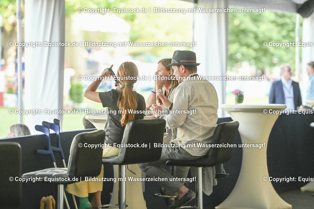 D78_3328 | equistock