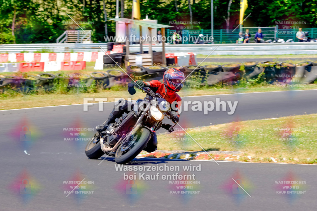 _MOT9335 | Hier findet Ihr Bilder von Touristenfahrten auf der Nürburgring Nordschleife oder von anderen Veranstaltungen die ich besucht habe. Viel Spass beim Durch Schauen 