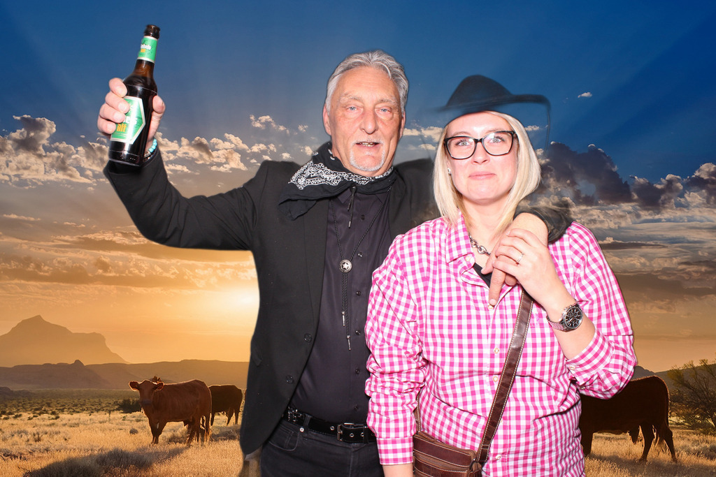 top-top.de-251025-0085 | Foto, Video, Fotografie, Videografie, Fotobox, DJ, Discjockey, Musik, Musikbox, Veranstaltung, Photobooth, Amazon, Ebay, Buchtipp, Bestseller, Autor, Verlag, Buch, Wesel, Hamminkeln, NRW, Dinslaken, Rees, Drohne, Hochzeit, Party, Fotobox, Wesel, Fotograf
