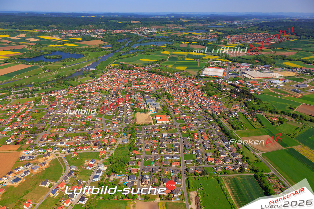 Das Luftbild der Stadt Knetzgau wurde 2018 vom Flugzeug heraus erstellt (keine Drohne) Aufnahmehöhe ca.400 Meter- hohe Auflösung für beste Druck-Qualität