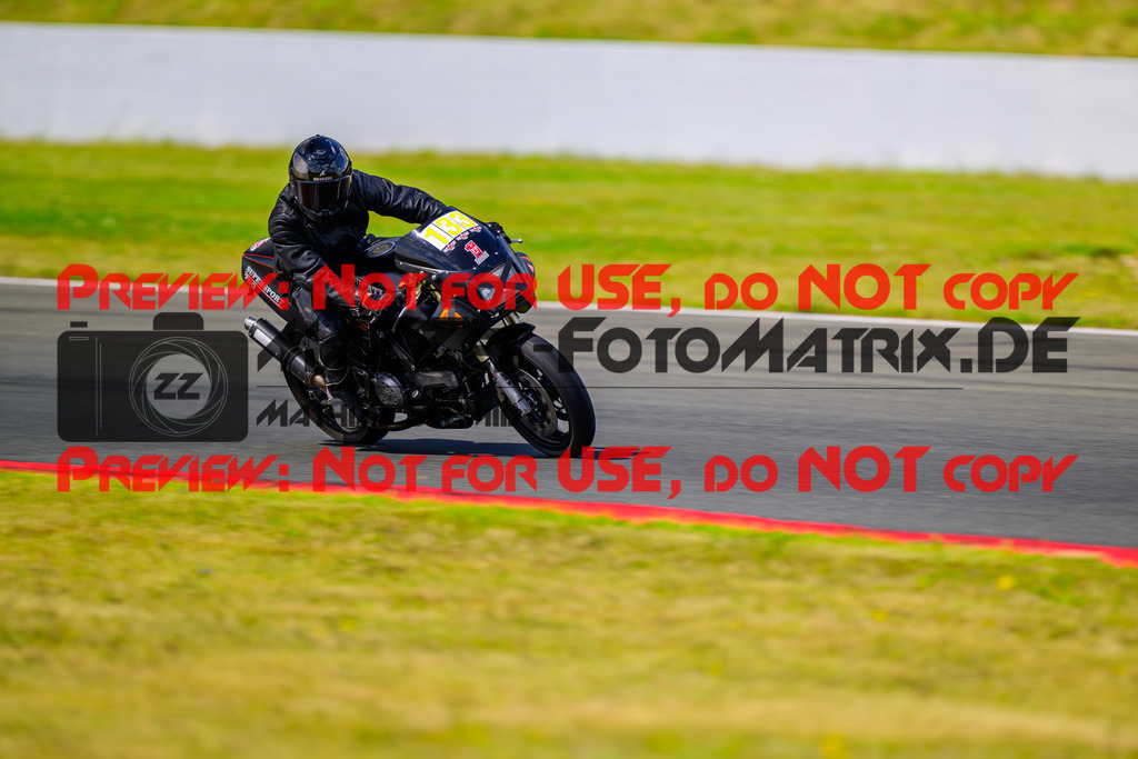 MaZZes_FotoMatrix_240725_6007705_0710 | GELB