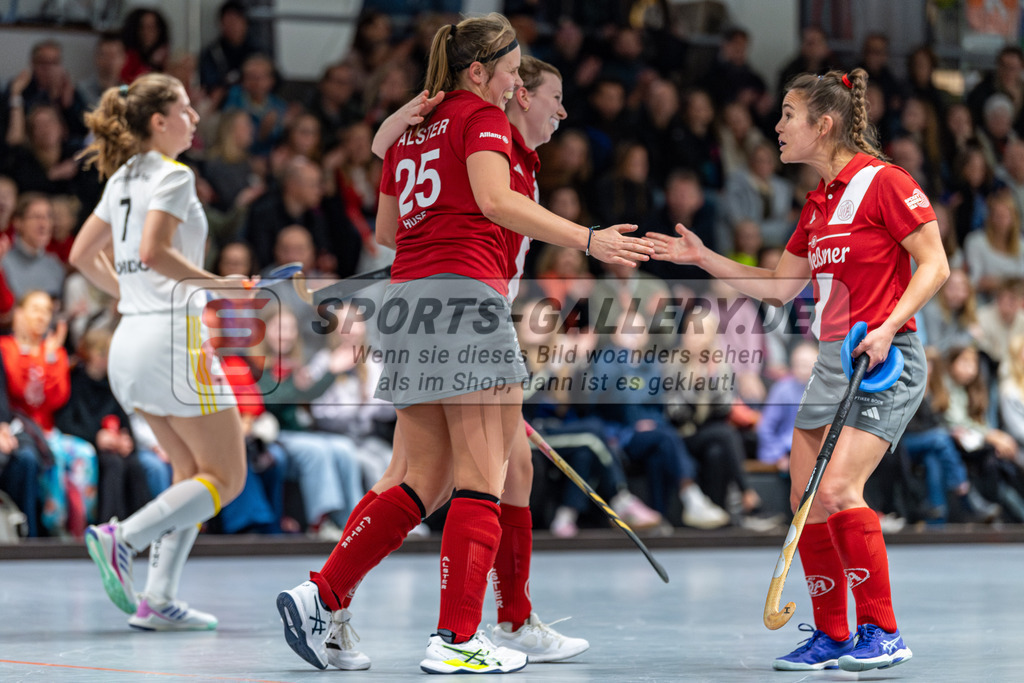 SM_2024-12-20-D85_-583 | 1.Bundesliga Hallenhockey  (W) DCADA - HTHC / 6:5 (3:3)