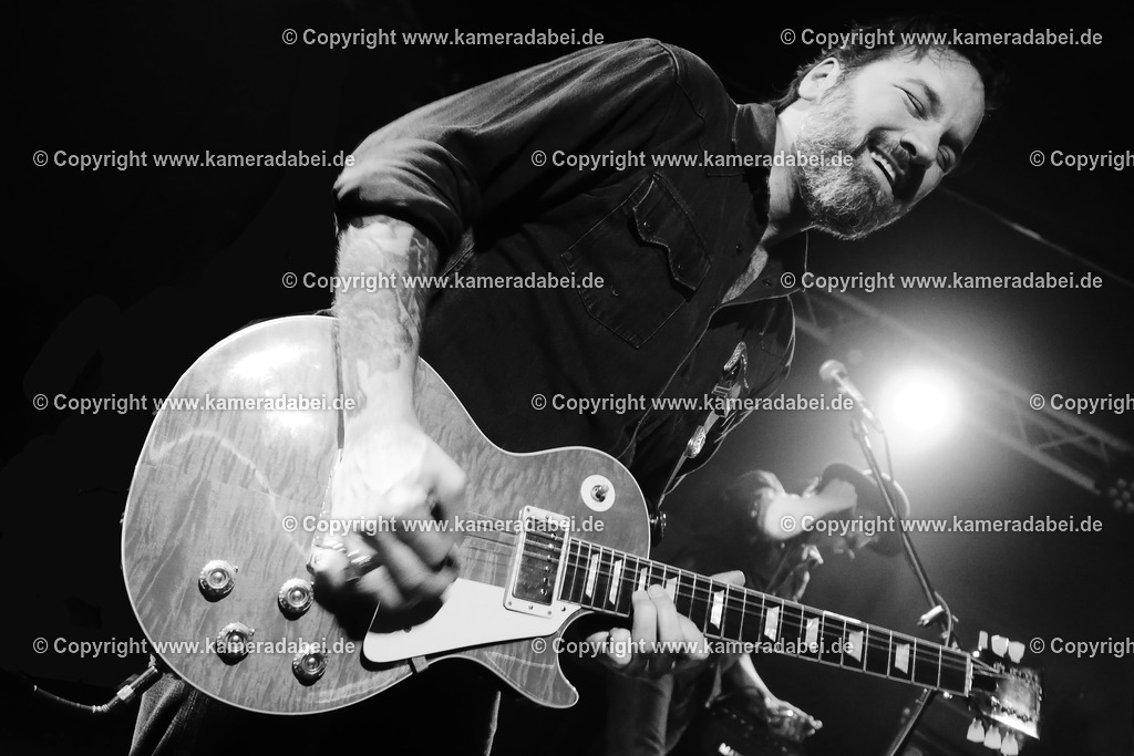 Konzert : Black Bottle Riot am 14.11.2025 im Rare Guitar in Münster | Konzert : Black Bottle Riot am 14.11.2025 im Rare Guitar in Münster - Realisiert mit Pictrs.com
