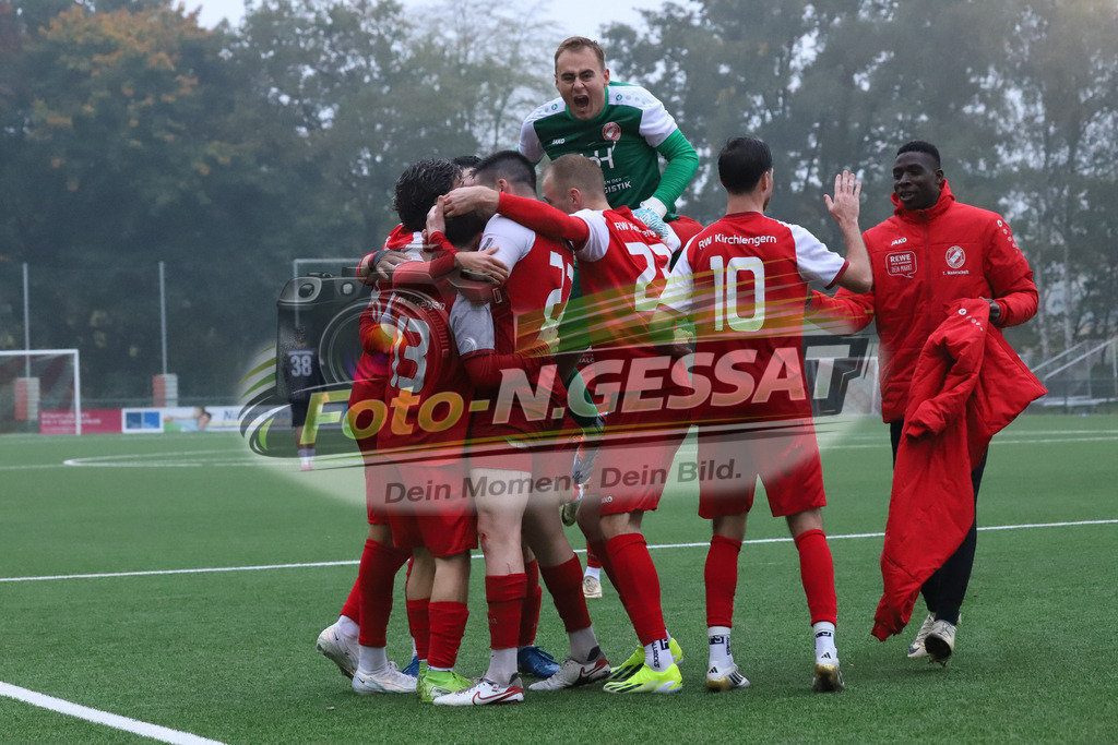 FC RW Kirchlengern - BV Bad Lippspringe | Auf dem Bild zu sehen: rot FC RW Kirchlengern TW: Finn-Luis PatzekFC RW Kirchlengern, BV Bad Lippspringe, Saison 25/26, Landesliga, Kirchlengern, Deutschland - Realisiert mit Pictrs.com