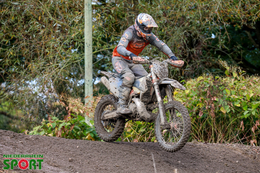 OpenTrack2024_Sonntag_Hobbyfahrer_066 | Bildergalerie von Sport-Ereignissen aber auch von weiteren spannenden Dingen - nicht nur vom Niederrhein. In Anlehnung an den bekannten Spruch von Hanns Dieter Hüsch heißt das Motto: "Niederrhein ist überall".  - Realisiert mit Pictrs.com