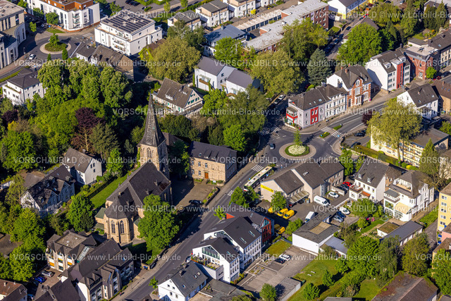 Herdecke240503448 | Luftbild, kath. St. Philippus und Jakobus Kirche, Kreisverkehr Wetterstraße und Ruhrstraße, Herdecke, Ruhrgebiet, Nordrhein-Westfalen, Deutschland