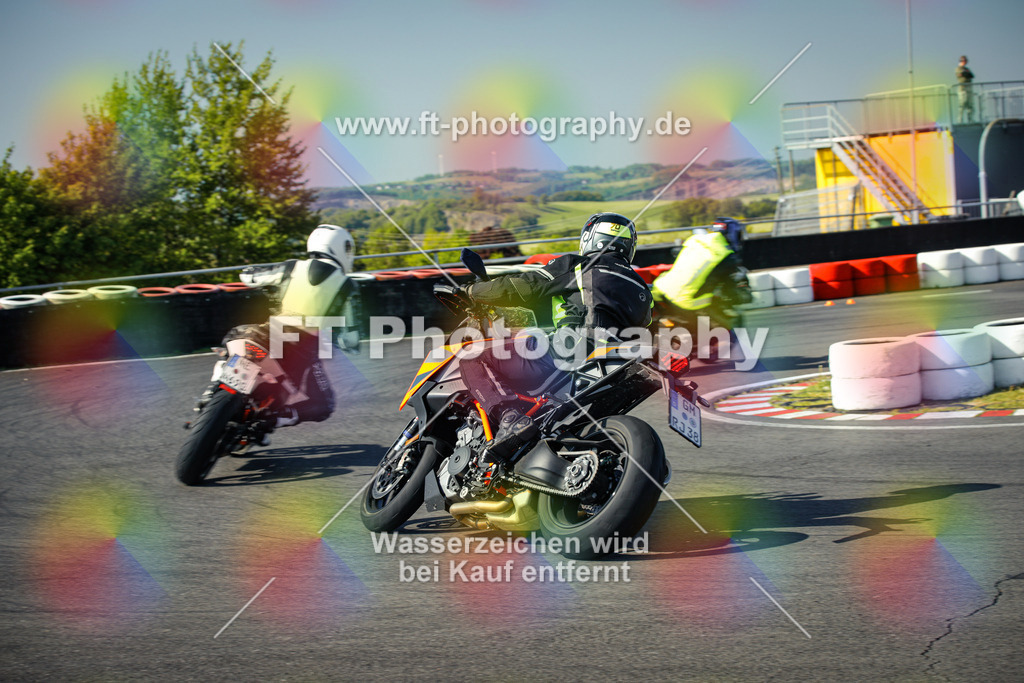 OBK_Mai_Volker_Adam-10398 | Hier findet Ihr Bilder von Touristenfahrten auf der Nürburgring Nordschleife oder von anderen Veranstaltungen die ich besucht habe. Viel Spass beim Durch Schauen 