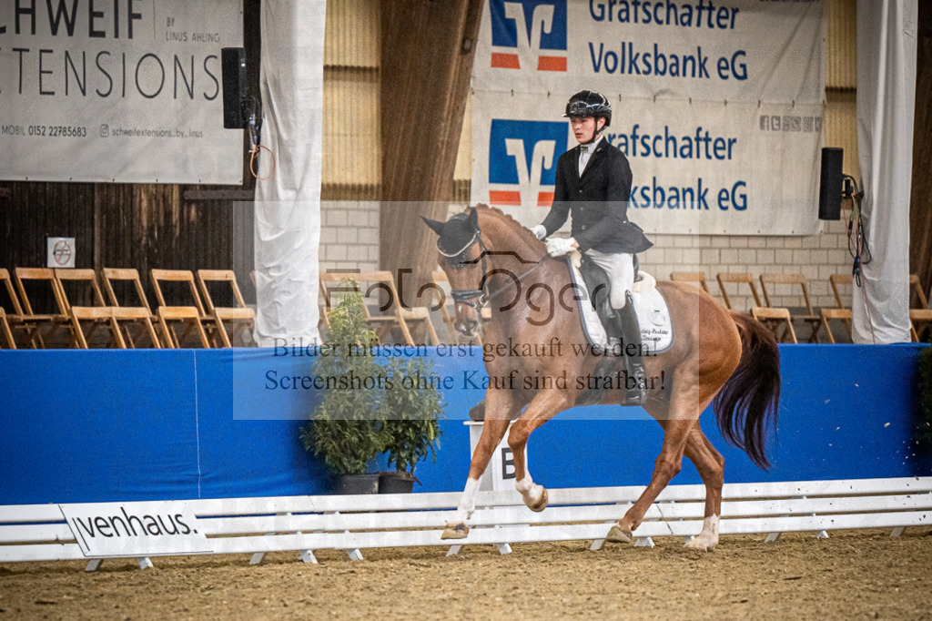 DOS_1079 | Entdecke hochwertige Reitturnierfotos von Foto Oger. Professionell, emotional und authentisch – jetzt Lieblingsmomente im Shop bestellen.Deutschlandweite Turnierfotografie. - Realisiert mit Pictrs.com
