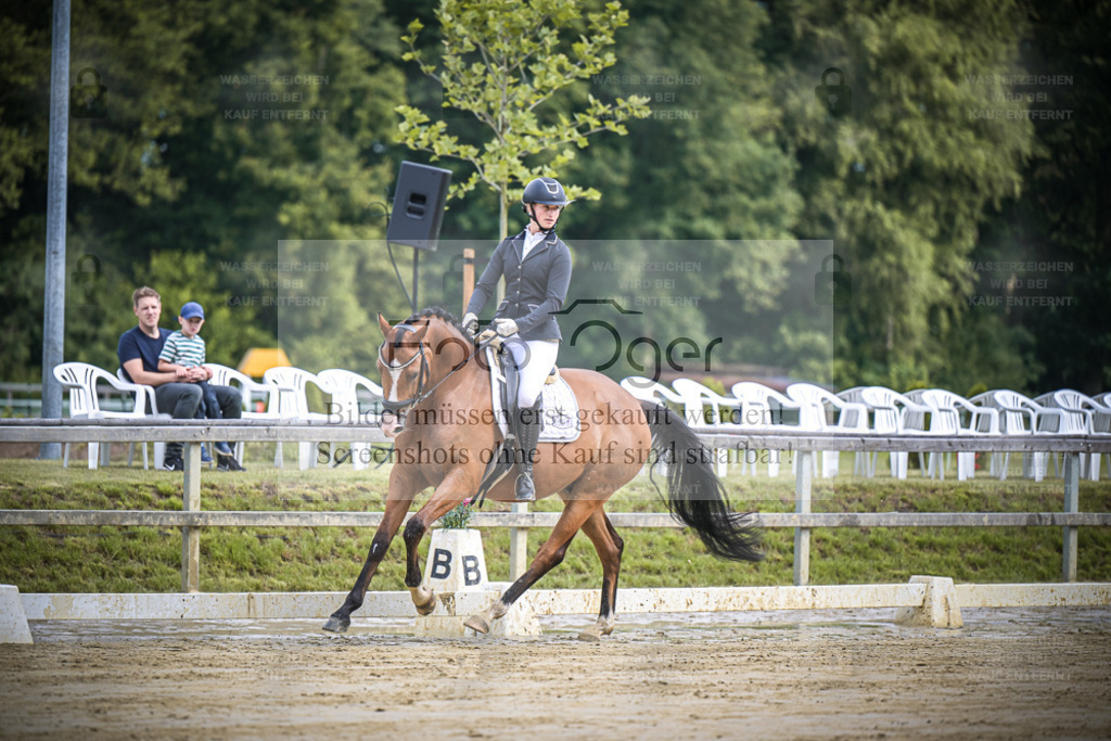 DOS_0545 | Entdecke hochwertige Reitturnierfotos von Foto Oger. Professionell, emotional und authentisch – jetzt Lieblingsmomente im Shop bestellen. - Realisiert mit Pictrs.com
