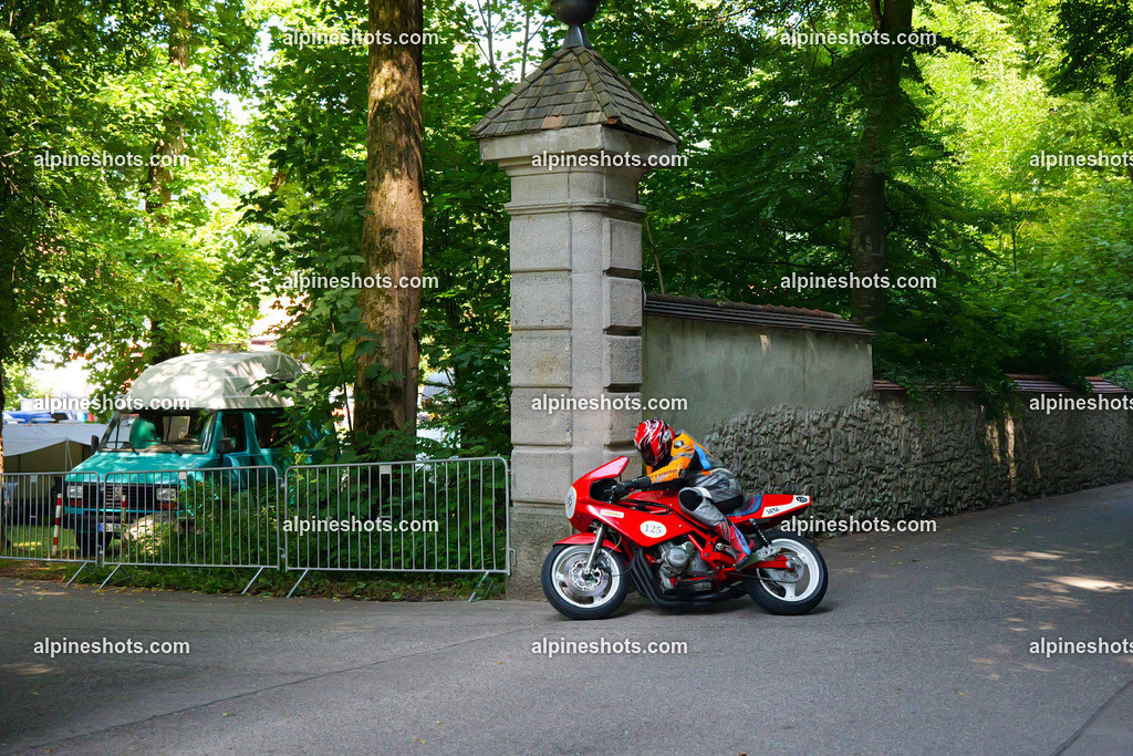 P1015117 | Erleben Sie atemberaubende, hochqualitative Fotos Ihrer Fahrt entlang der malerischen Alpenstraßen. Besuchen Sie alpineshots.com, um professionelle Aufnahmen Ihrer unvergesslichen Reise zu finden und zu kaufen - Realisiert mit Pictrs.com