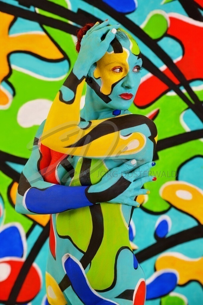 Bodypainting-TROPFEN_5719 | #003 | Modell: Pola | Foto: Carsten Korwes - Realisiert mit Pictrs.com