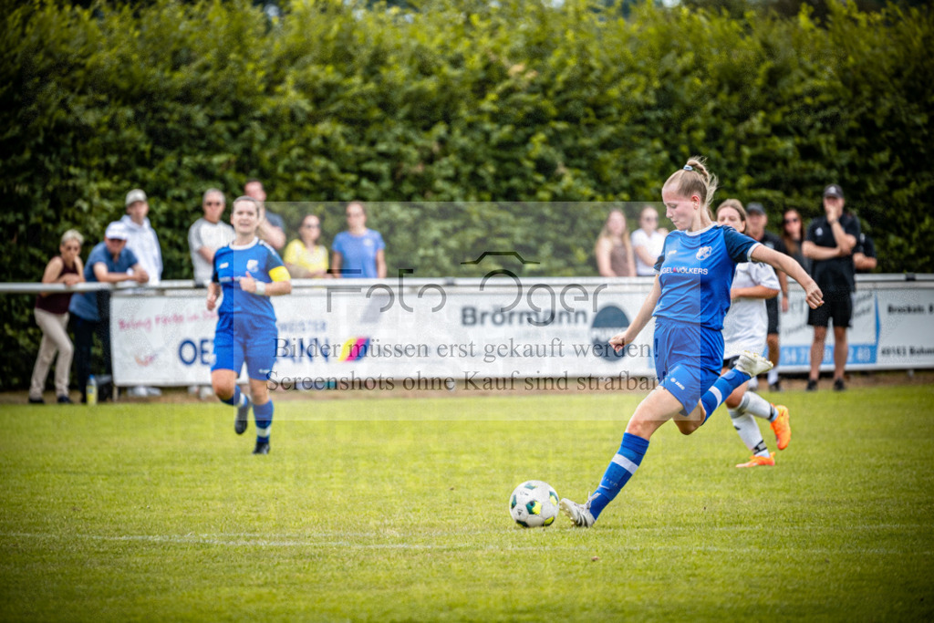SG Bohmte/Ostercappeln/Schwagstorf - SV Harderberg - Frauen Bezirkpokal | Frauen Bezirkpokal · 1. Damen - 1. Damen · Sportplatz - Realisiert mit Pictrs.com