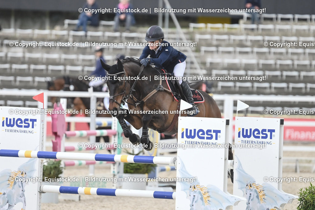 20230514_CCI4_Springen_0220 | equistock