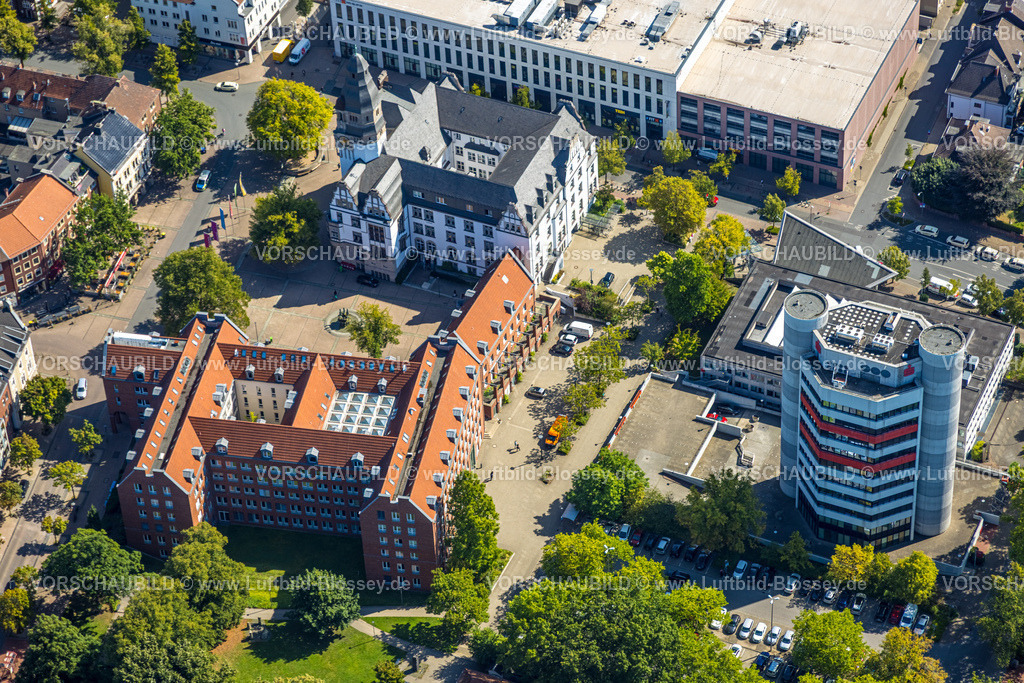 Gladbeck250800102 | Luftbild, Altes Rathaus und Neues Rathaus mit Rathausplatz, Sparkasse Hochhaus, Gladbeck, Ruhrgebiet, Nordrhein-Westfalen, Deutschland