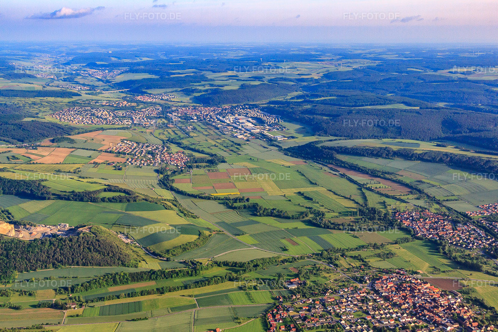 Luftbild: Taubertal bis Tauberbischofsheim im Ortsteil Impfingen in Tauberbischofsheim im Bundesland Baden-Württemberg in Deutschland. Foto: IMG_66252.jpg vom 30.05.2014 durch Werner Riehm/FLY-FOTO.de