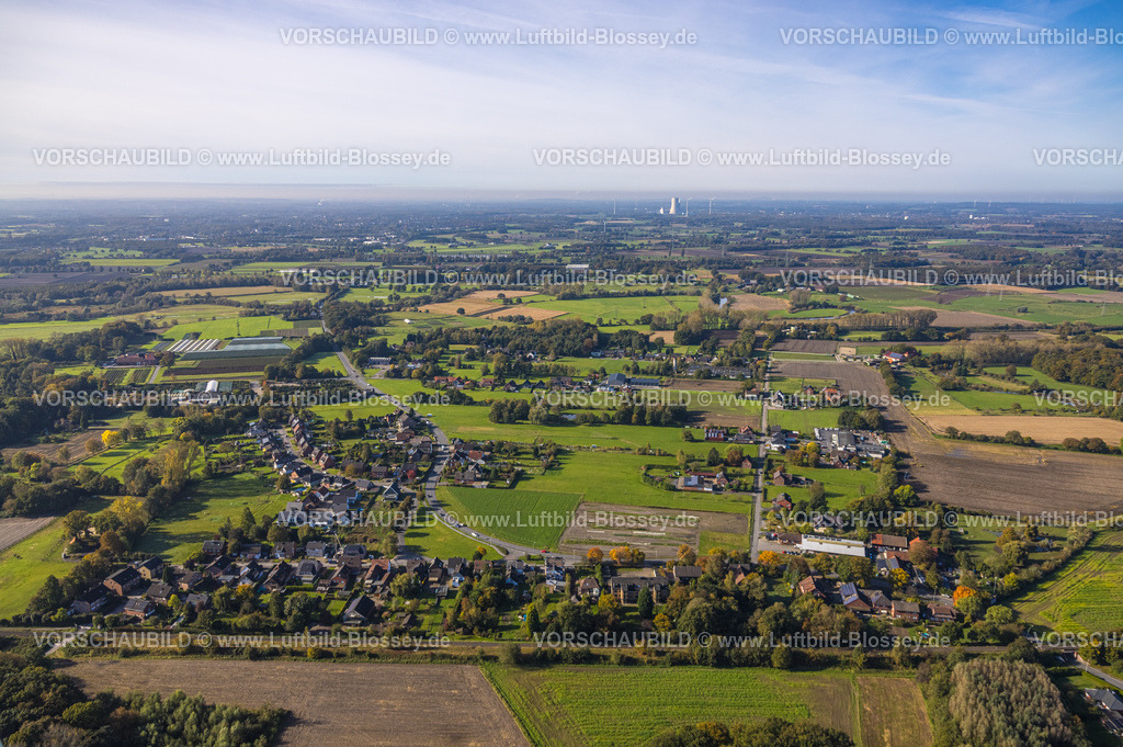 Selm241011320 | Luftbild, Wiesen und Felder mit Blick zum Kraftwerk Lünen, Bork, Selm, Münsterland, Nordrhein-Westfalen, Deutschland