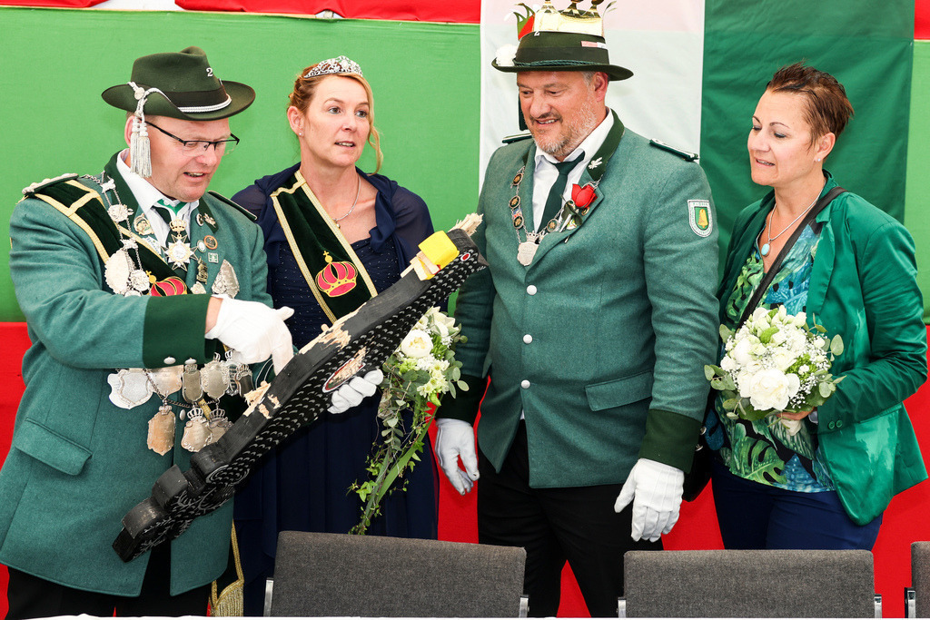 top-top.de 240516-142 | Foto, Video, Fotografie, Videografie, Fotobox, DJ, Discjockey, Musik, Musikbox, Veranstaltung, Photobooth, Amazon, Ebay, Buchtipp, Bestseller, Autor, Verlag, Buch, Wesel, Hamminkeln, NRW, Dinslaken, Rees, Drohne, Hochzeit, Party, Fotobox, Wesel, Fotograf