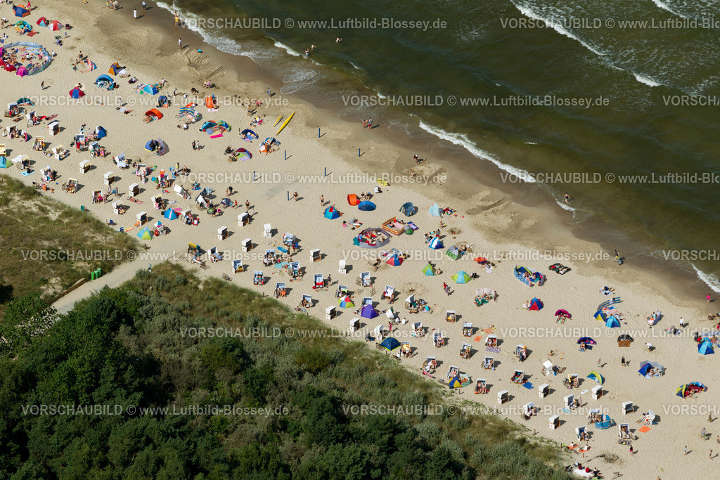 Usedom12083596Zinnowitz | Strand, Badestrand, Strandkörbe, Wellen, Brandung,  Zinnowitz, Ostsee, Usedom, Ostseeküste, Mecklenburg-Vorpommern, Deutschland, Europa