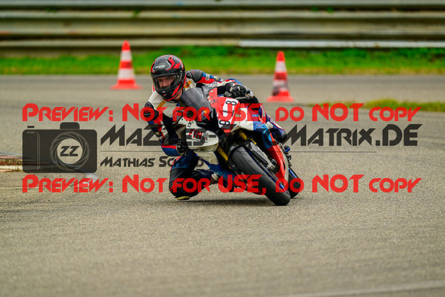 MaZZes_Fotomatrix_20241003_6007705_0827-2 | GELB