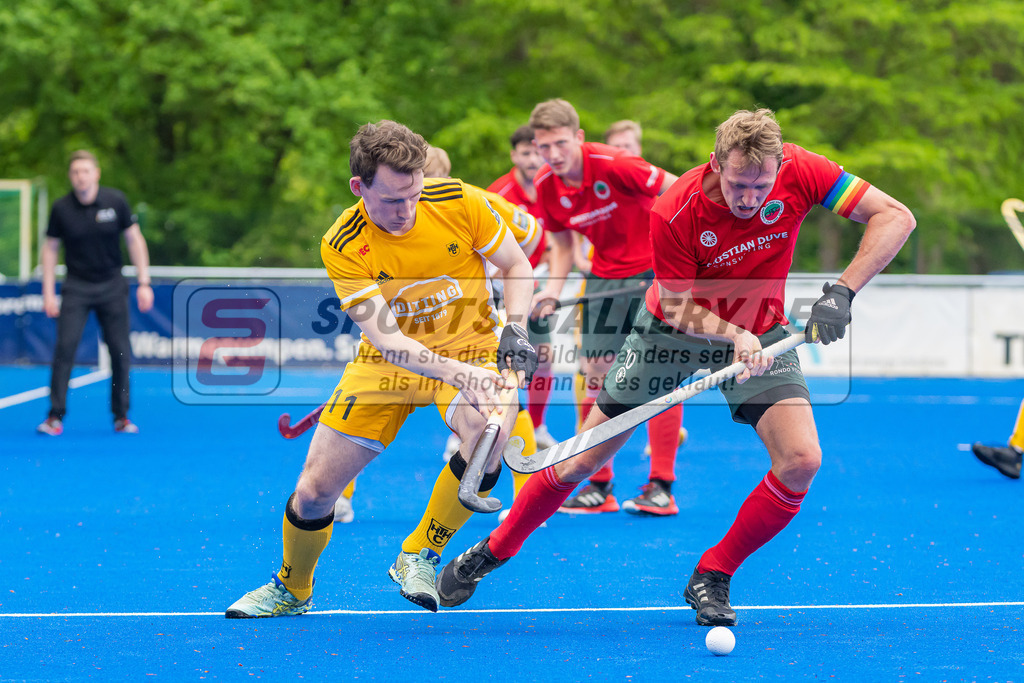 HK_20230507_108033 | 1. Bundesliaga Herren Creefelder HTC - Harvestehuder THC  am 7.5.2023 Crefelder HTC ( CHTC ), Krefeld  , Schlüter Maximilian (Harvestehuder THC #11 ) , Niklas Wellen ( Crefelder HTC 10 )