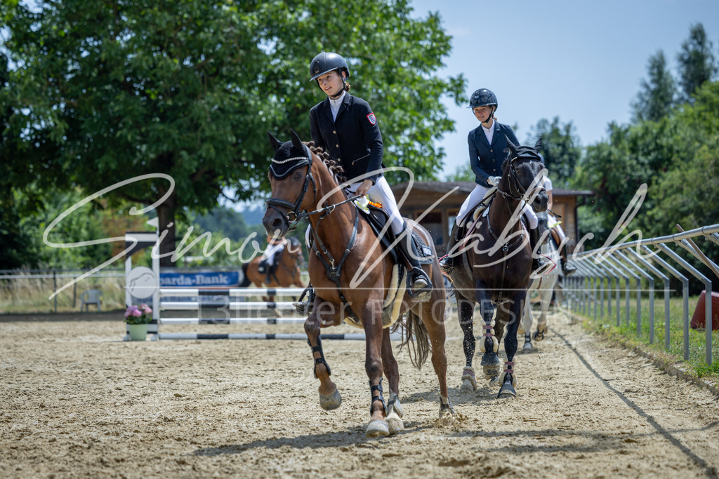 20260704-_3LI9128 | Tierfotografie Pferde, Hunde, Katzen, Haustiere.
Turnierfotografie Reitturniere, Reiten, Springreiten, Dressur in Hanau, dem Main-Kinzig-Kreis und dem Rhein-Main- Gebiet um Frankfurt