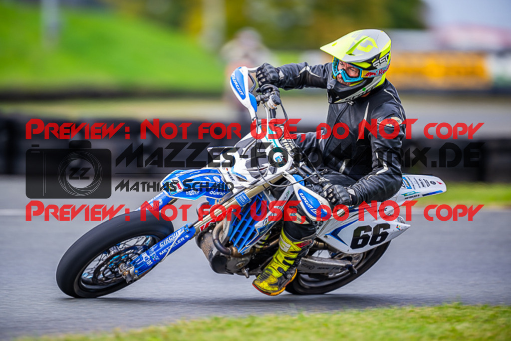 MaZZes_FotoMatrix_231001_2037 | S4