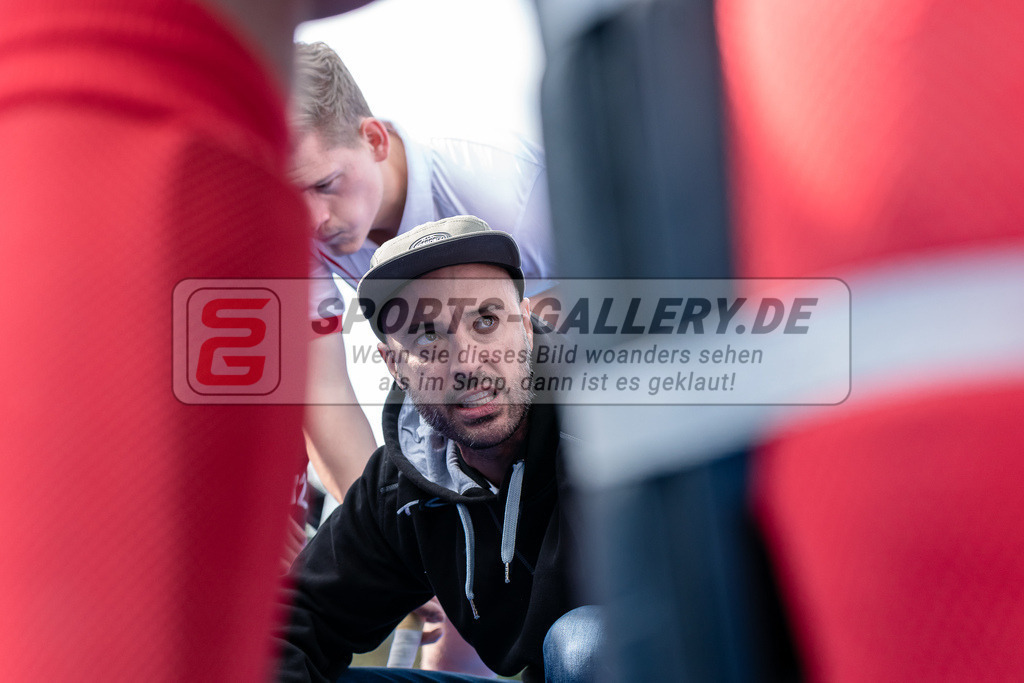 HK_20230923_902740 | 1. Bundesliga Herren Crefelder HTC - TSV Mannheim am 23.9.2023 CHTC, Krefeld , Hector Martinez ( Trainer TSV Mannheim )