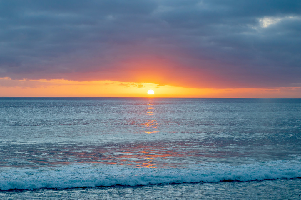 10240410 - Atlantischer Sonnenuntergang | Blick von Maspalomas auf die untergehende Sonne.