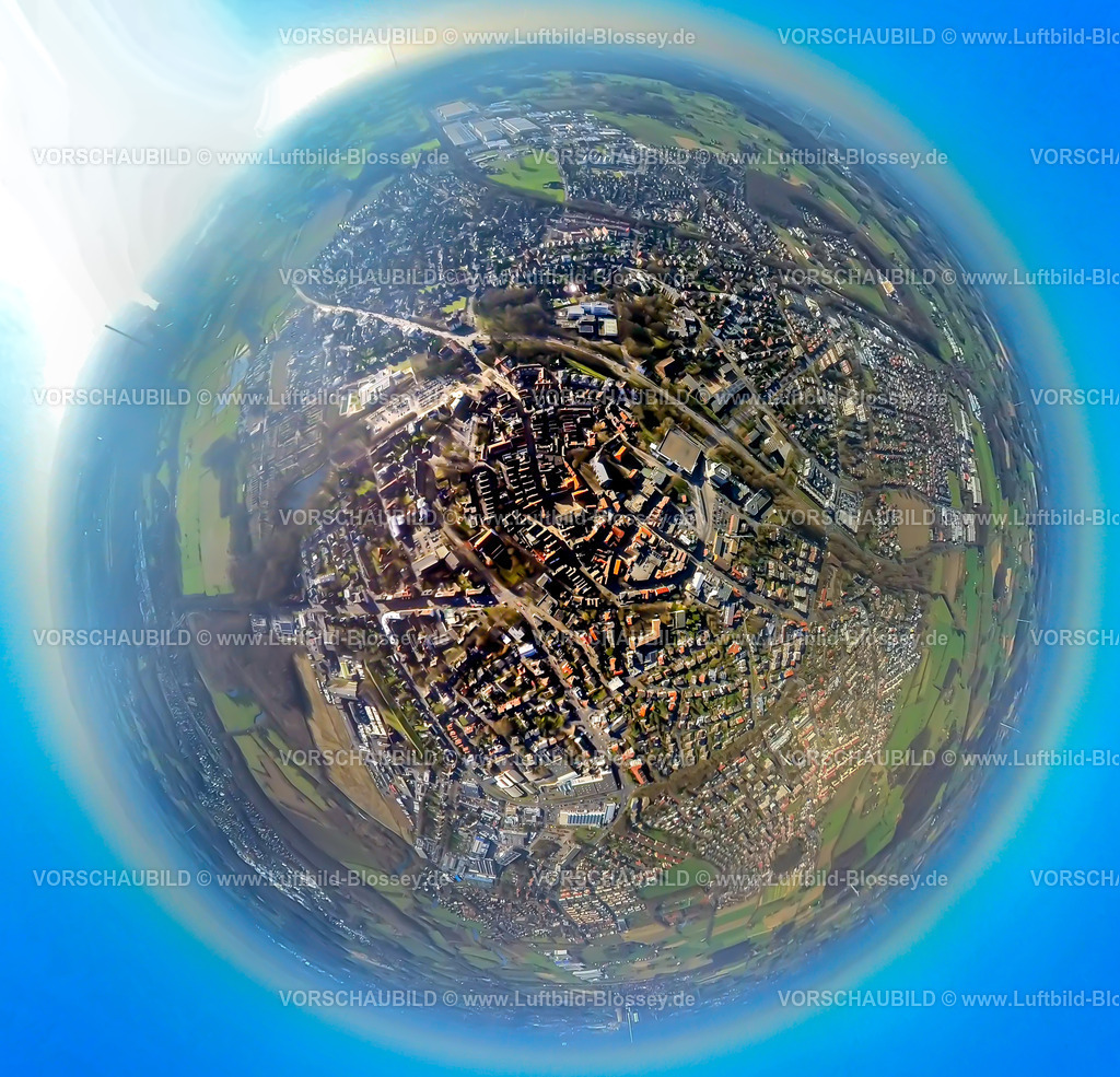 Werne230290029_Werne-Mitte | Luftbild, City Stadtansicht, Werne Mitte mit Stadtverwaltung, Erdkugel, Fisheye Aufnahme, Fischaugen Aufnahme, 360 Grad Aufnahme, Übersicht, Fischaugenbild, Werne, Ruhrgebiet, Nordrhein-Westfalen, Deutschland
